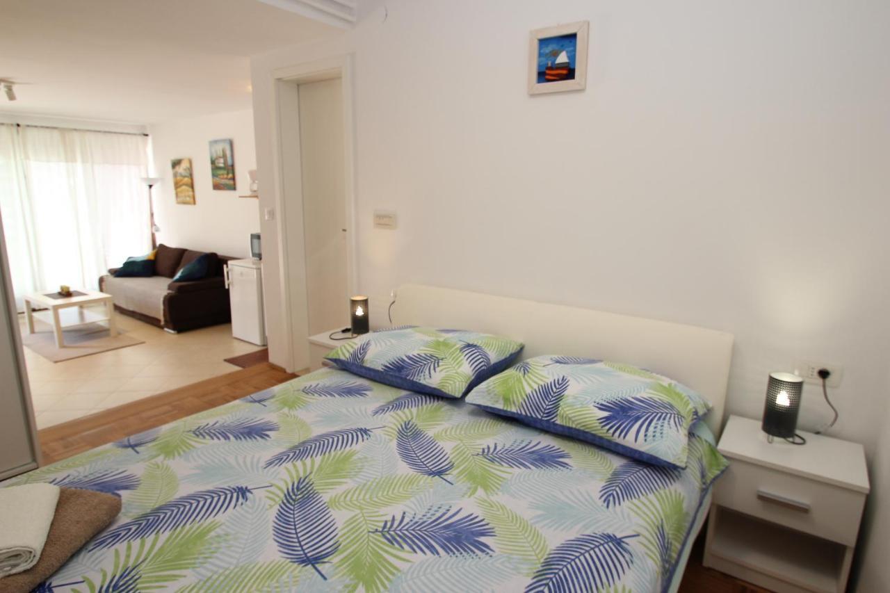 Apartment Luigi Пореч Екстериор снимка